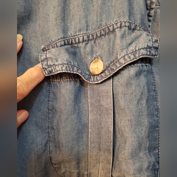 Cute, soft, denim, long sleeve button up blouse. Great condition. Size small - Picture 3 of 6